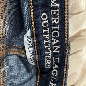 Size 4 Boot Cut Jeans Dark washed